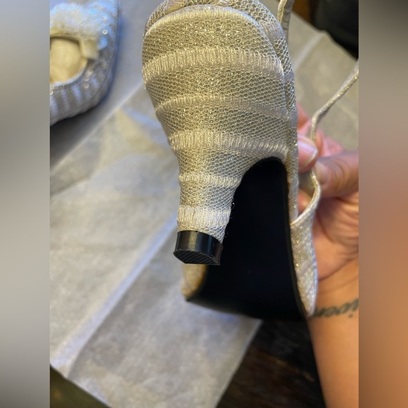 Sliver beaded shoes by John Fashion - Picture 7 of 7